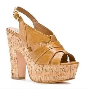 Steve Madden platform sandals
